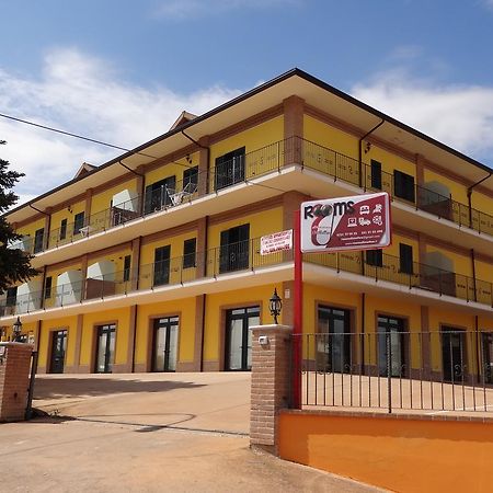 Affittacamere Rooms Di Matteo San Paolo di Iesi Eksteriør bilde